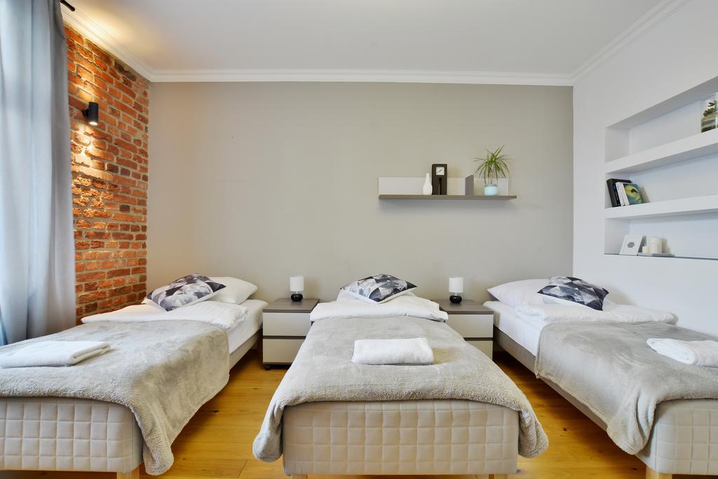 Apartament Brzozowa 15 *